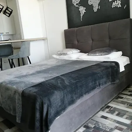 Studio Lanterna Zára