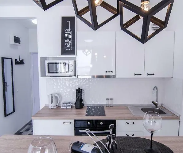 Studio Lanterna アパート ザダル